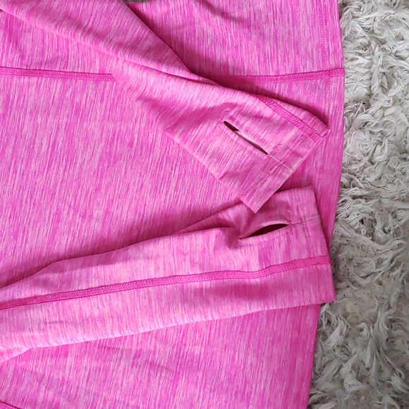 Pink Underarmour long sleeve shirt size adult medium - Picture 2 of 4